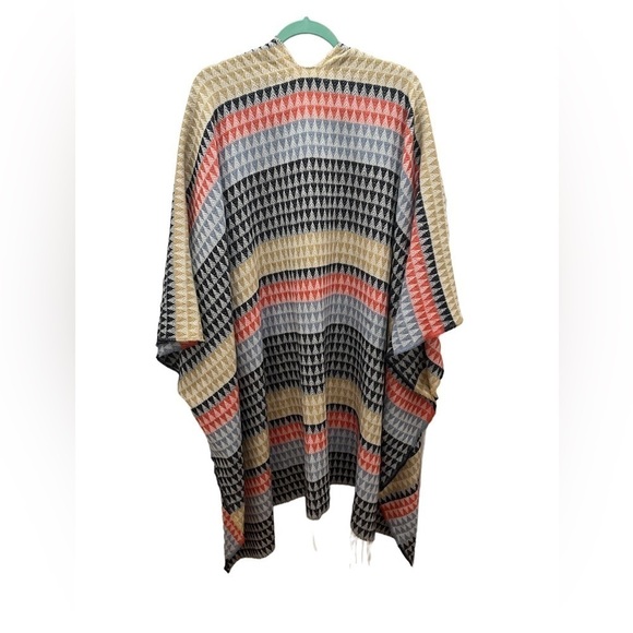 NWT Women’s BCBGeneration Striped Aztec Bohemian Print Wrap - Picture 3 of 8